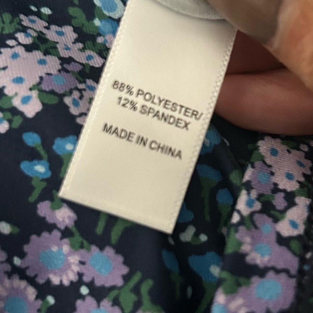 Cuddl Duds Flexwear V-Neck Top Shirt Blue Ditsy Women’s Size XS New In Package - Picture 6 of 7